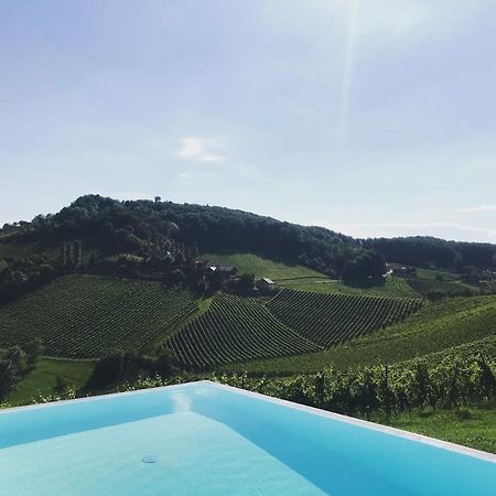 *Brandnew* Modernes Apartment In Den Weinbergen Mit Pool Und Sauna Spielfeld Eksteriør billede